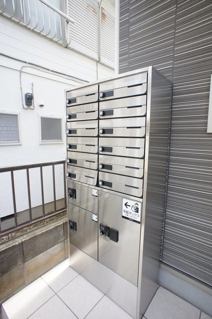 クオーレ薬円台Ⅱ0201号室 メールBOX・宅配BOX
