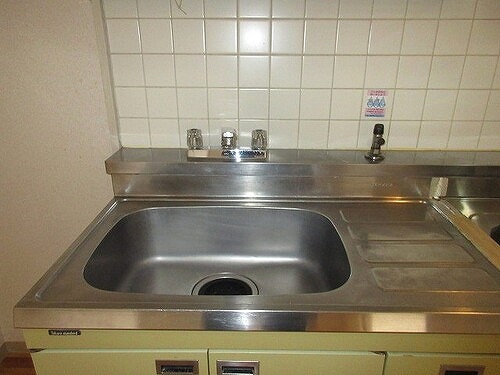 ニックハイム鶴見中央ビル7階 流し台　※2026年03月撮影