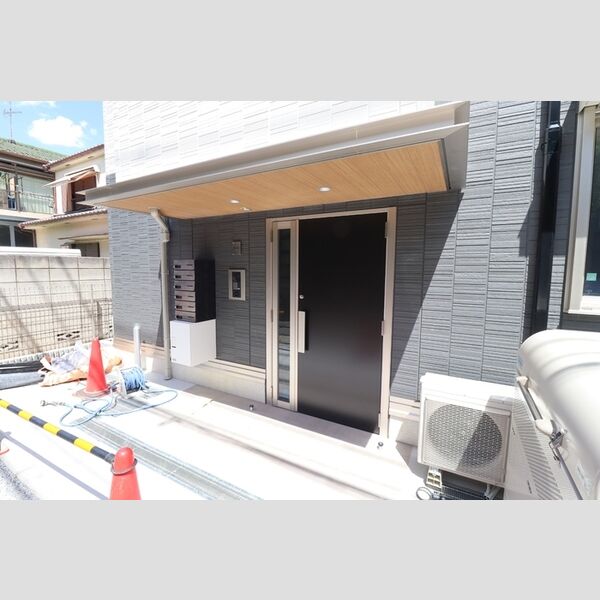 アヴァンス富士見町 エントランス