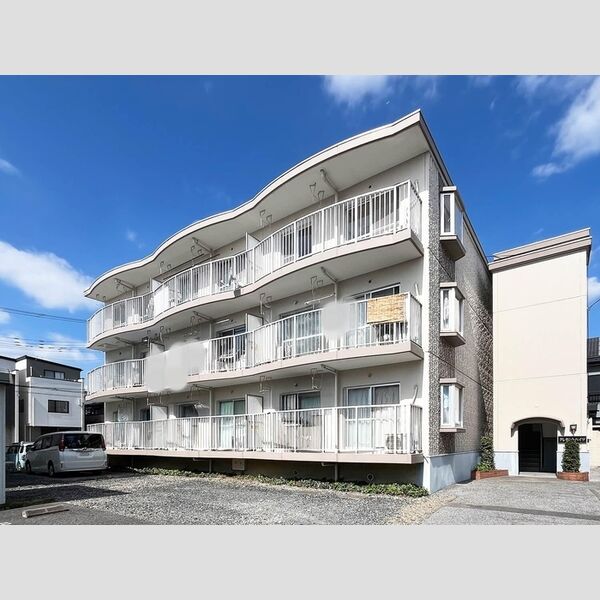 クレセントハイツの外観画像