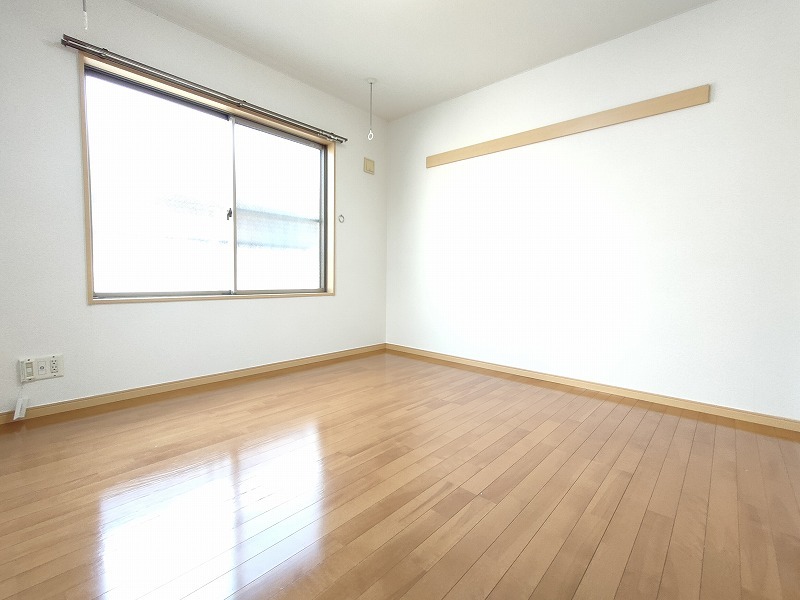 イー・シティ2階 ↓参考写真:201号室