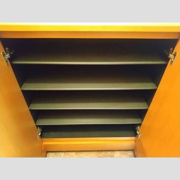 クレッセントガーデン102号室 シューズクローゼット