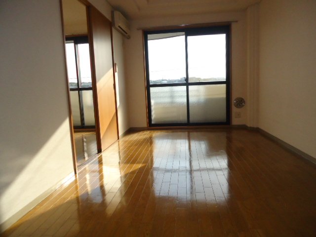 カーム・ルーラル リビング