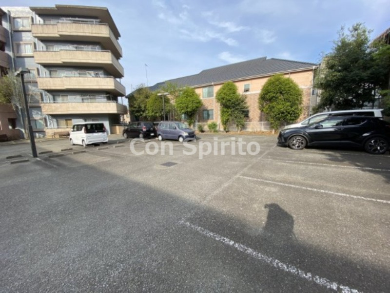 ボタニカテラス304号室 駐車場