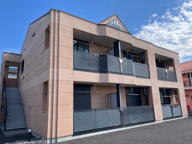 ＲＵＨＥ 外観写真（昼）