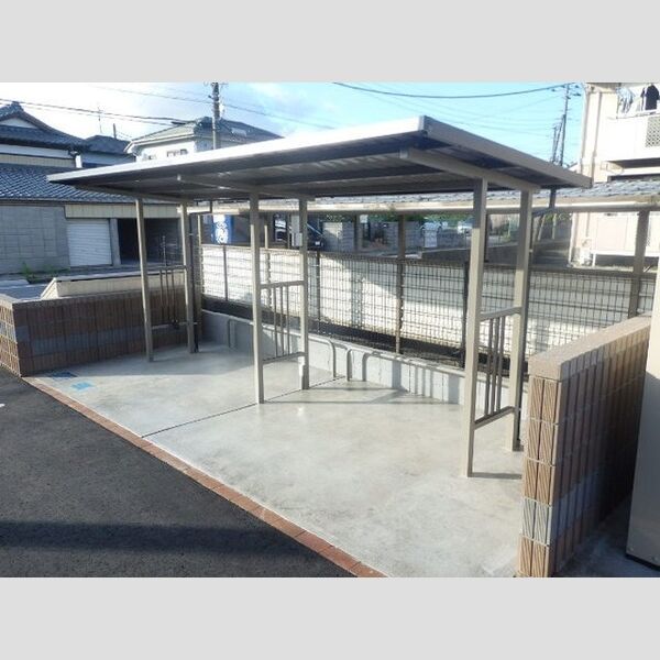 グランディール 駐輪場あり