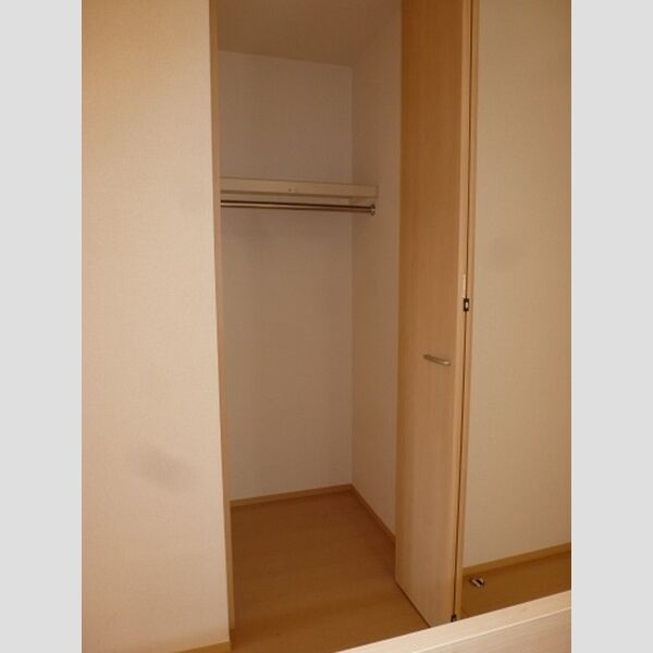 ルミエル　N101号室 同建物別部屋の参考画像