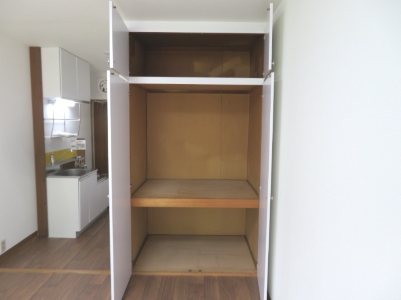 パナハイツ泉1階 収納