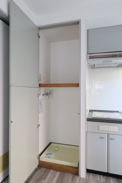 ロイヤルアーバン駒場東大 室内洗濯機置場