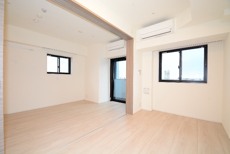 ステージグランデ台東根岸アジールコート11階 ※カラータイプ異なります。