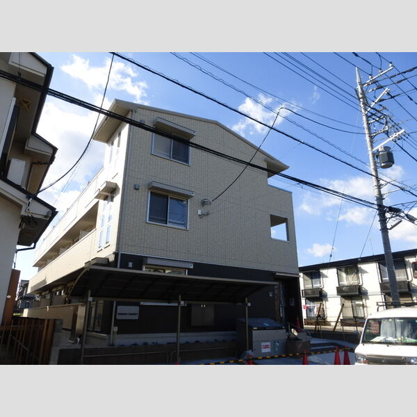 F.エテルネルの外観画像