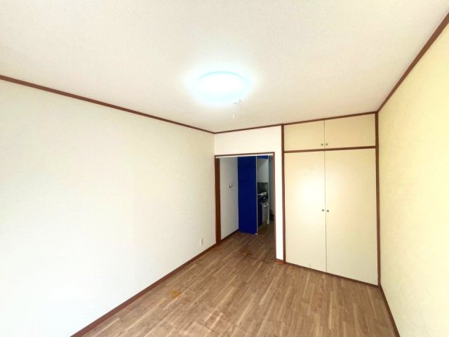 フラットソレイユ106号室 ※クリーニング前の写真です