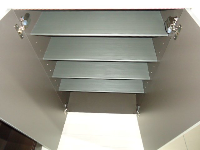 サザンウェイブ湘南Ⅱ 下駄箱