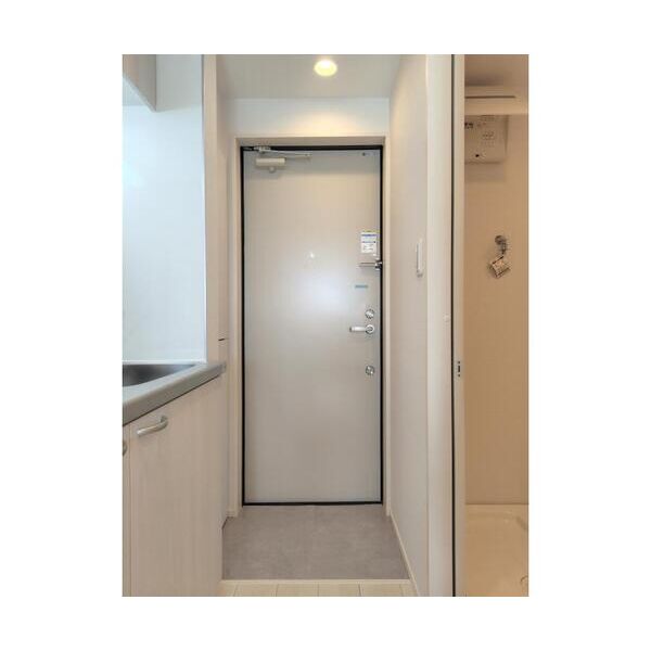 グランレジデンス203号室 玄関