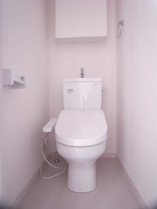 リブリ・ウィステリア小岩2階 トイレ