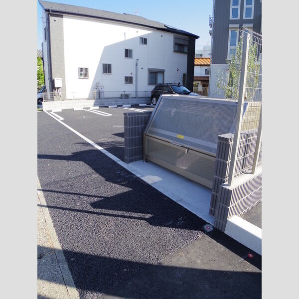 ヴィラ　チャイム ゴミストッカー