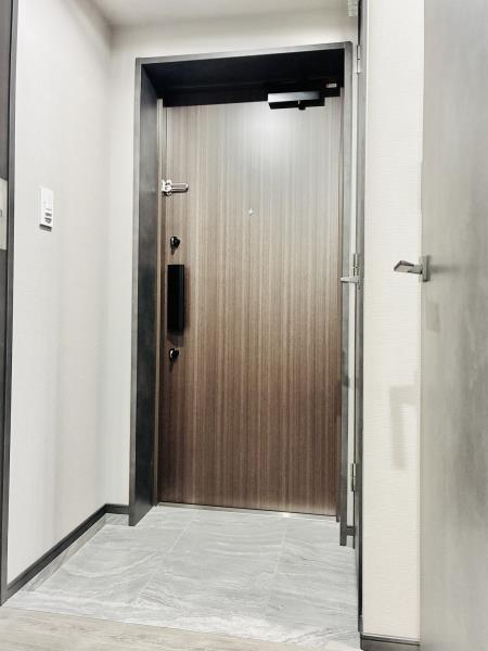 コンポジット早稲田鶴巻町3階 玄関