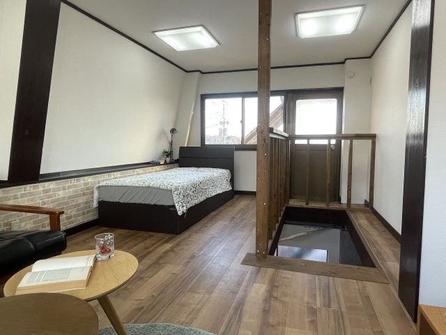 長房町ガレージハウス 寝室