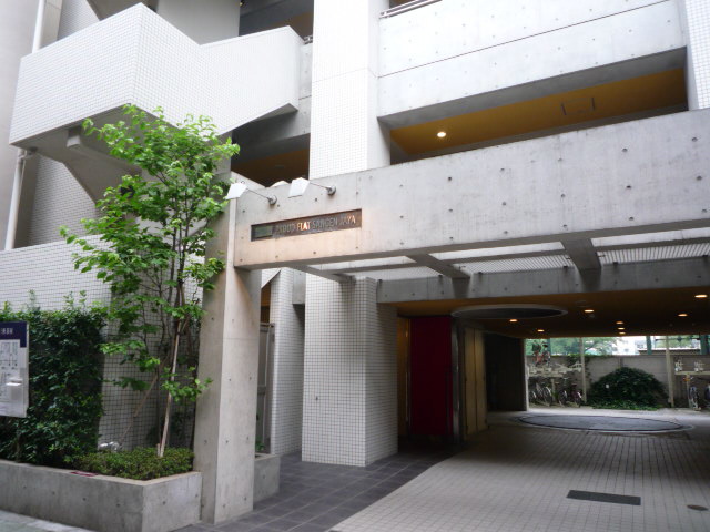 プラウドフラット三軒茶屋1002号室 エントランス