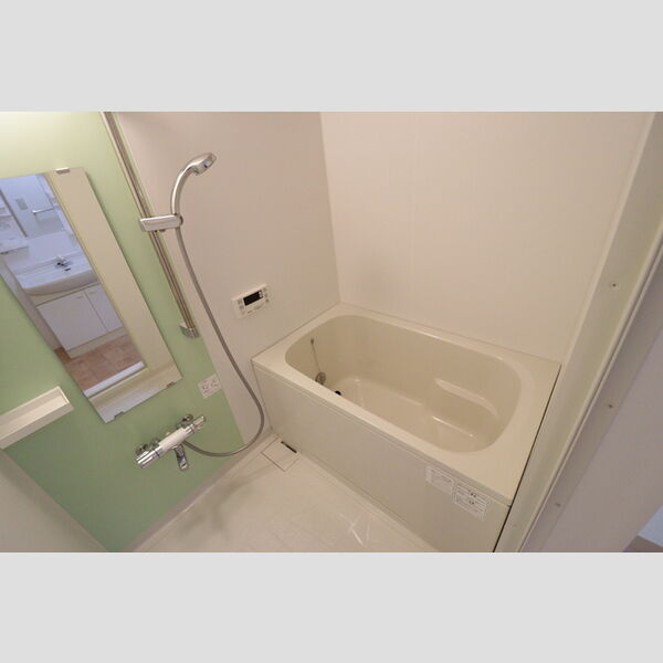 オーシャンビュー弐番館1004号室 浴室