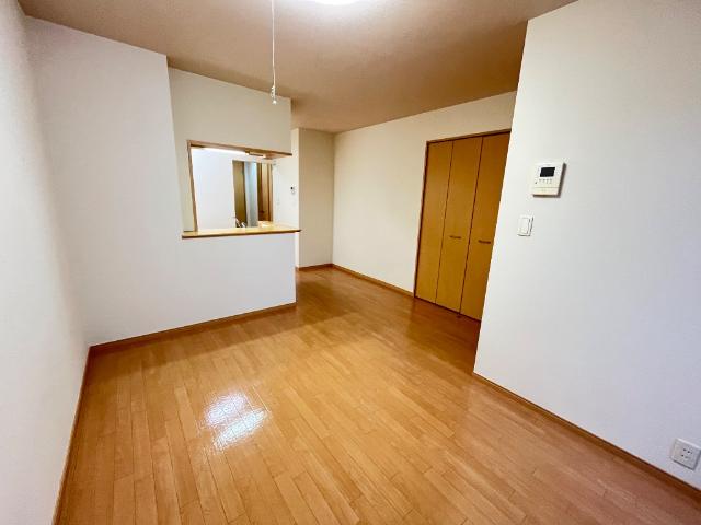 ワースファミリア101号室 リビング