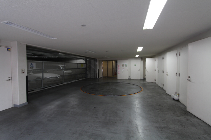 プライムアーバン日本橋横山町 駐車場