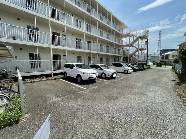 ドルチェ河本 駐車場