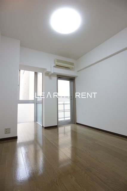 菱和パレス九段5階 サンルーム付きの明るいお部屋