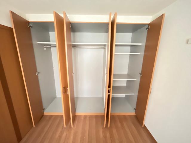 ジラフ２０１０ クローゼット