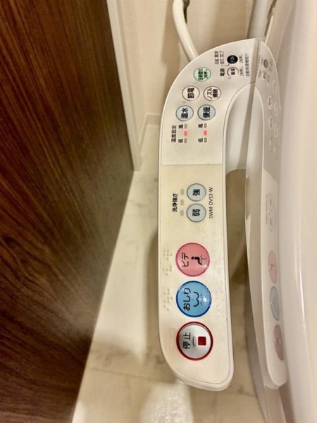 Ａｍｂｉｔｉｏｕｓ1階 トイレ