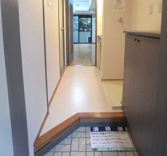 ライオンズマンション経堂第６ 玄関