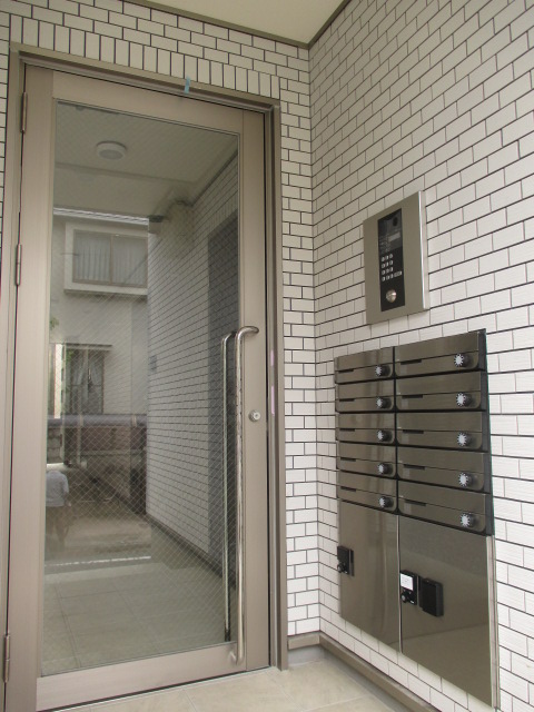 インペリアルリーフ0202号室 エントランス