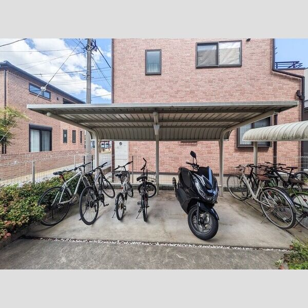 クレセント 周辺