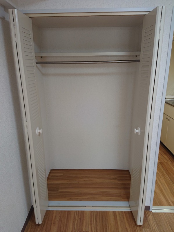 コープオリンピアⅢ2階 収納