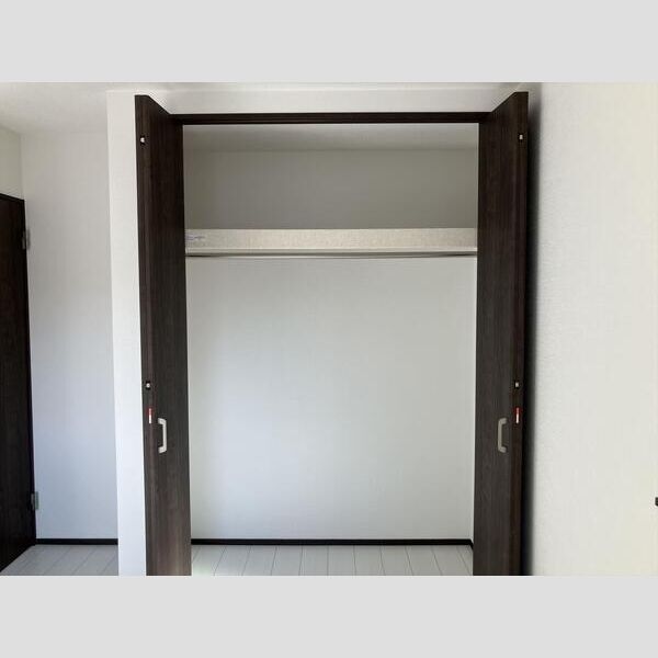 マイホームネクスト川口赤井 8号棟 収納