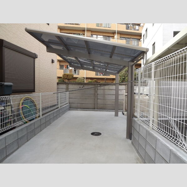 マナーハウス.T. 駐輪場