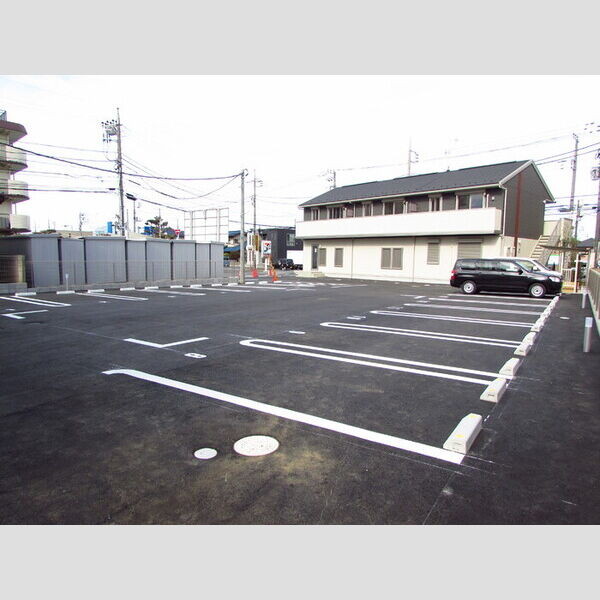 R.ザウバーⅡ　A棟 駐車場