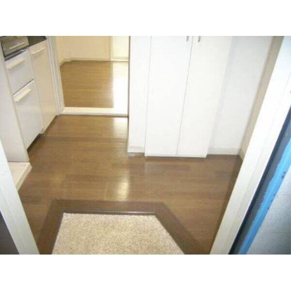 コーラル鵠沼0104号室 玄関