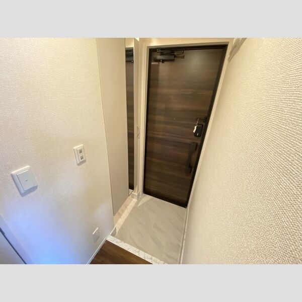 アルセ二俣川・ヒラソル二俣川　アルセ二俣川101号室 玄関