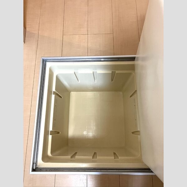 ガーデンハウス　C102号室 床下収納