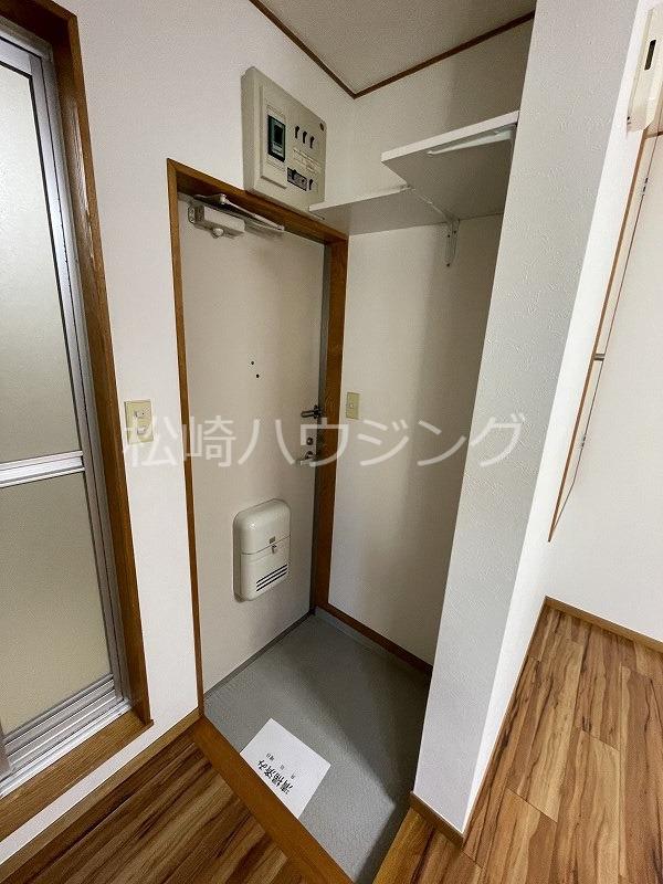 エステート中村 玄関