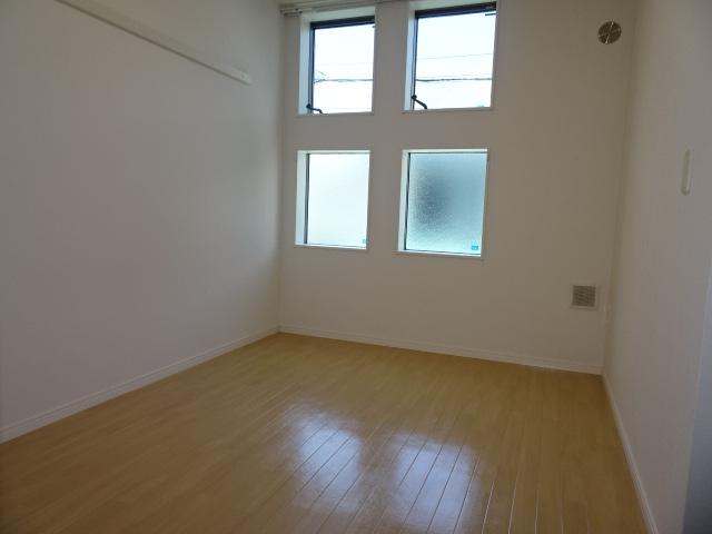 ブリーズパレス 洋室