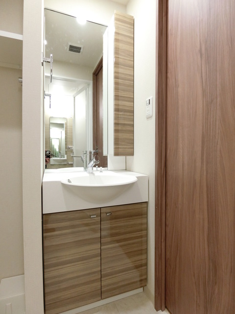 ガーラ・ステージ横濱関内 洗面