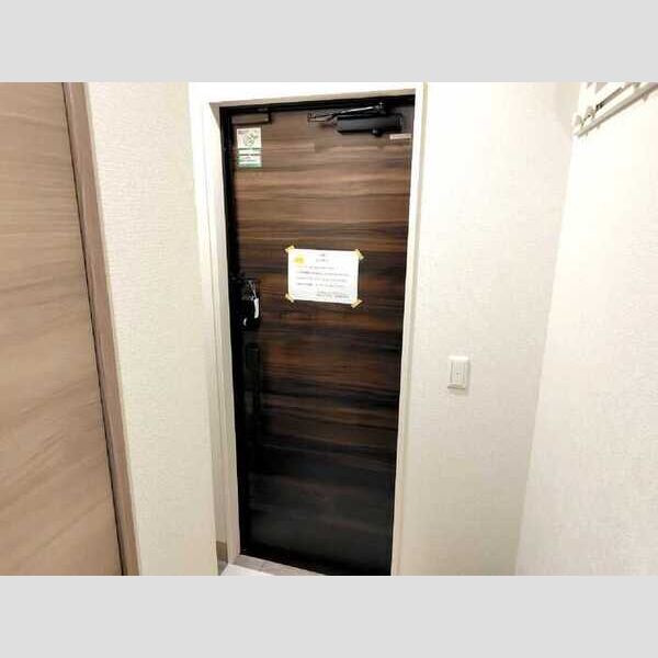 トゥトゥアジュール101号室 玄関