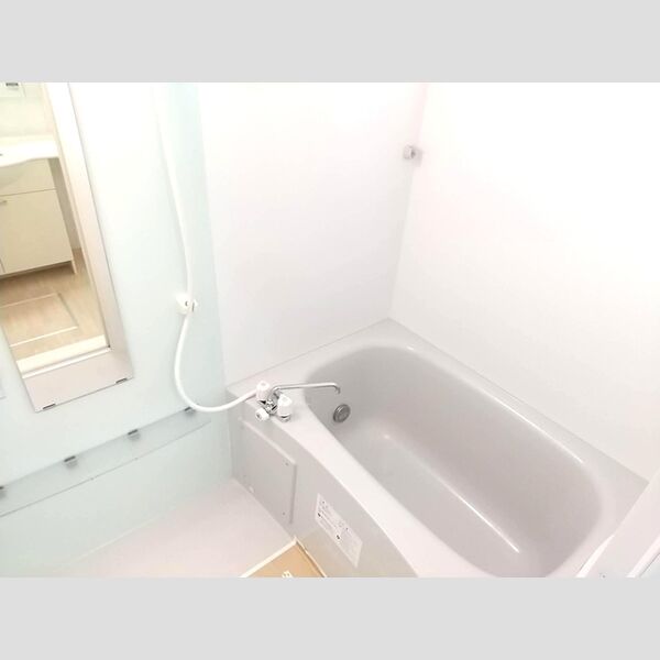 アニバーサリー103号室 浴室