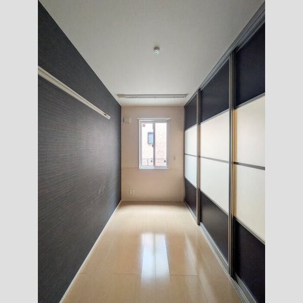 Villa Hermitage Court105号室 洋室4帖