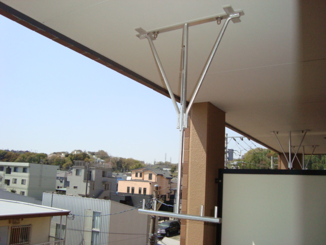 エルマルム00205号室 物干し竿置き