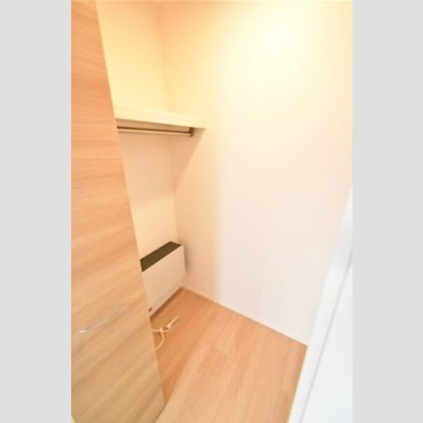 アジュール ■ウォークインクローゼットです■