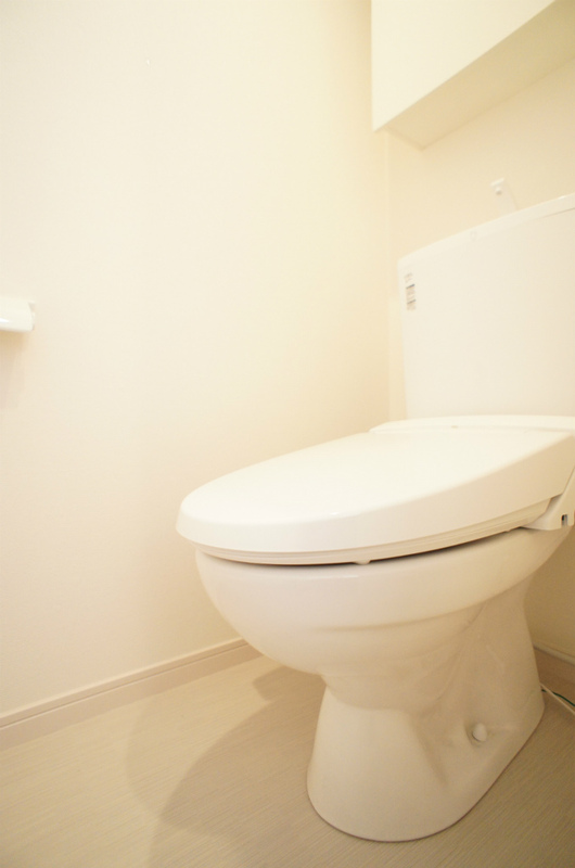 リブリ・踊場1階 トイレ