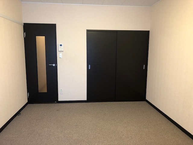 レオネクストカーサ川口飯塚 備品は部屋毎に異なります。１Ｆのみフローリング